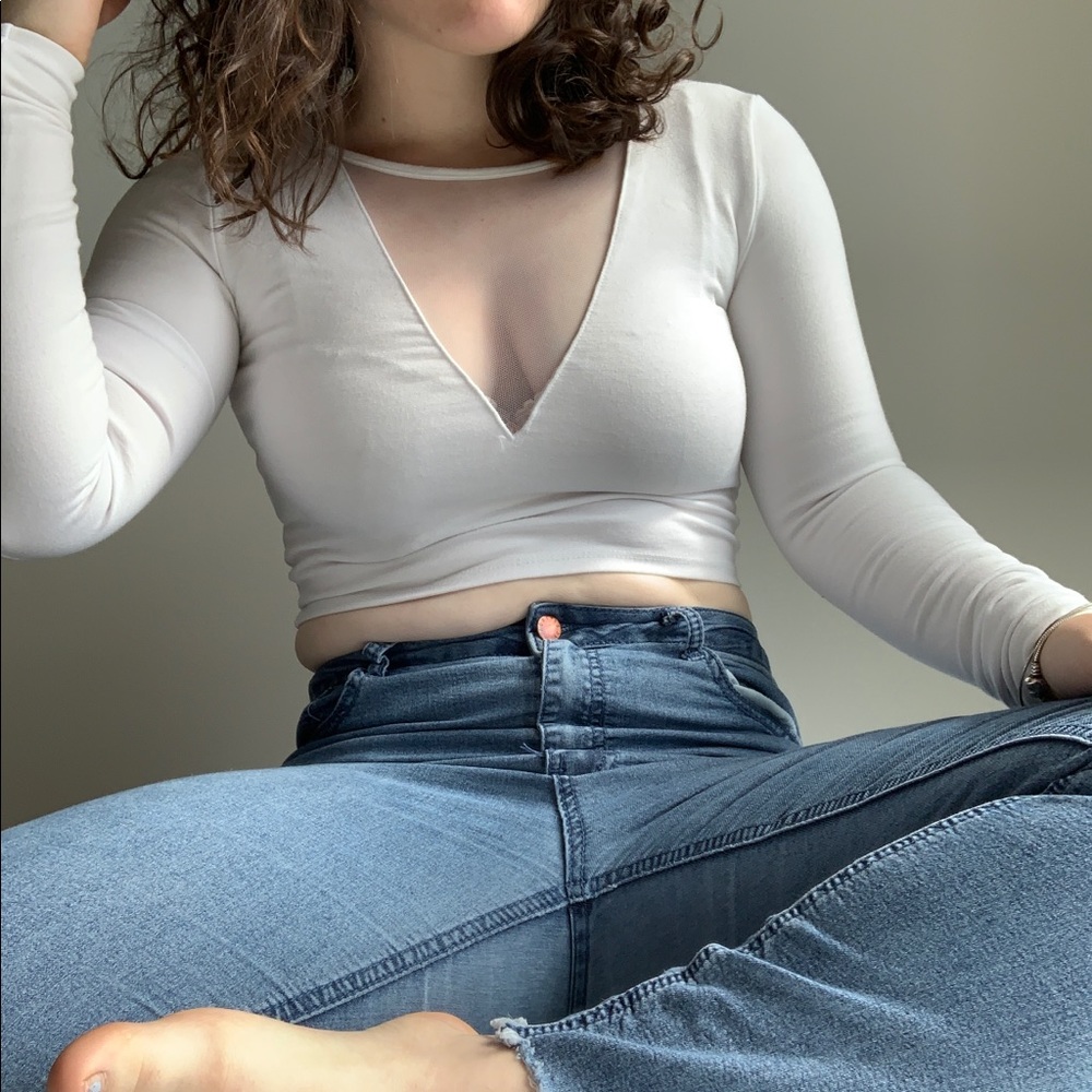 3 for $30🤍 Forever 21 white shirt